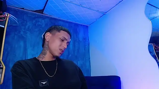 Liam lee online show from February 2025 04:03:01 PM