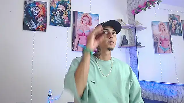 Liam lee online show from September 2025 11:31:02 PM