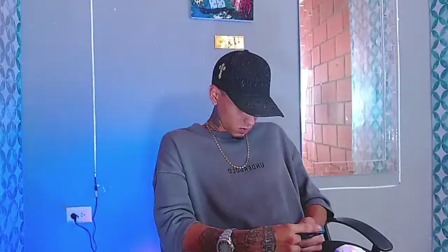 Liam lee online show from July 2026 08:45:02 PM