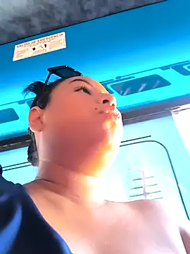 Francesca ferrari online show from December 2024 06:16:01 PM