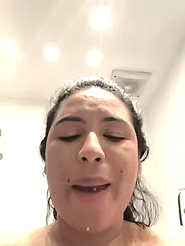 Francesca ferrari online show from February 2025 01:25:02 AM