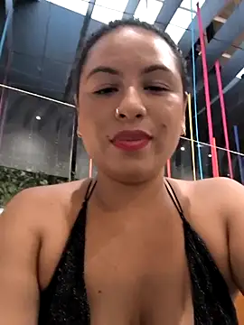 Francesca ferrari online show from February 2025 09:59:01 PM