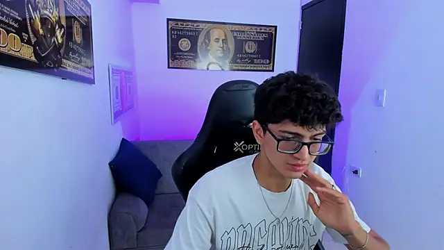 TylerWhite  online show from March 2025 05:52:02 AM