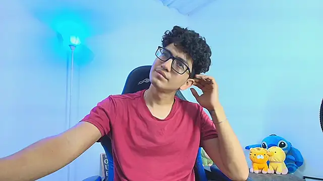 TylerWhite  online show from October 2025 04:31:01 AM