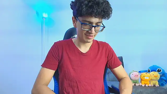 TylerWhite  online show from October 2025 06:36:01 PM