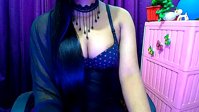 Snapshot of Kashish_11 chatting on February 2025 10:11:01 PM Kashish 11 online show from February 2025 10:11:01 PM