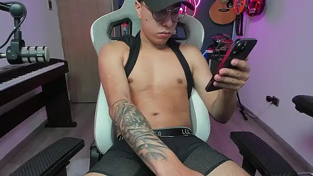 granxarma960 online show from December 2024 04:33:02 AM