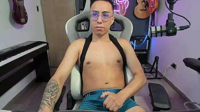 granxarma960 online show from March 2025 08:10:02 PM