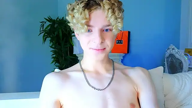 Snapshot of Kudi_Minnt chatting on December 2024 07:16:01 PM Kudi Minnt online show from December 2024 07:16:01 PM