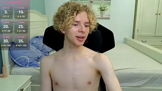 Snapshot of Kudi_Minnt chatting on October 2025 04:57:01 PM Kudi Minnt online show from October 2025 04:57:01 PM