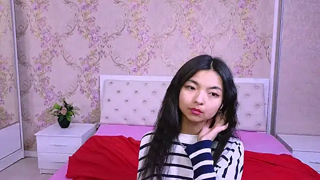 Shy Kira online show from December 2024 12:44:02 PM