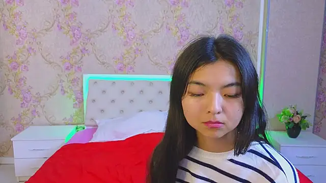 Shy Kira online show from January 2025 06:31:01 PM