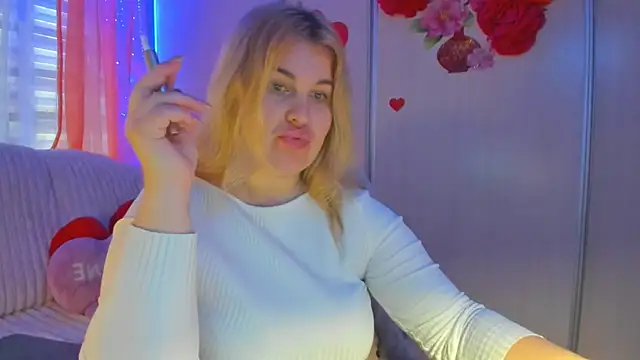 CoraSwon online show from March 2025 07:46:02 AM