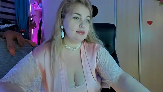 Snapshot of CoraSwon chatting on February 2026 04:47:02 PM CoraSwon online show from February 2026 04:47:02 PM