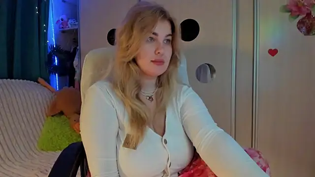 Snapshot of CoraSwon chatting on February 2026 04:06:01 PM CoraSwon online show from February 2026 04:06:01 PM