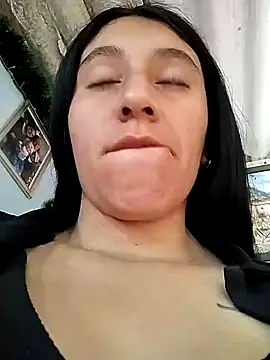 Nathalia-001 online show from December 2024 03:04:01 PM