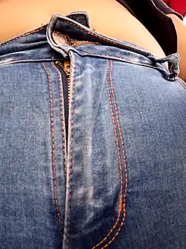 Nathalia-001 online show from September 2025 02:38:01 PM