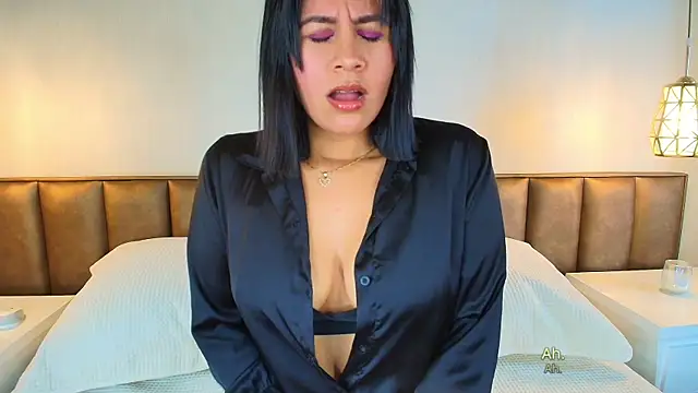 Sofia Convers online show from March 2025 12:56:02 PM