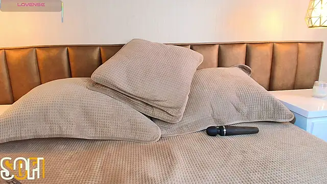 Sofia Convers online show from March 2025 07:38:02 PM