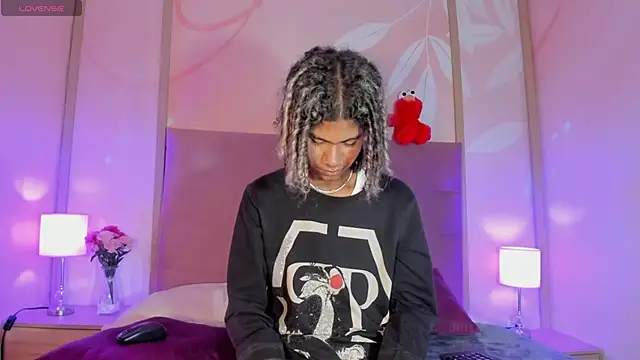 Maxim-Walker online show from February 2025 03:06:01 AM