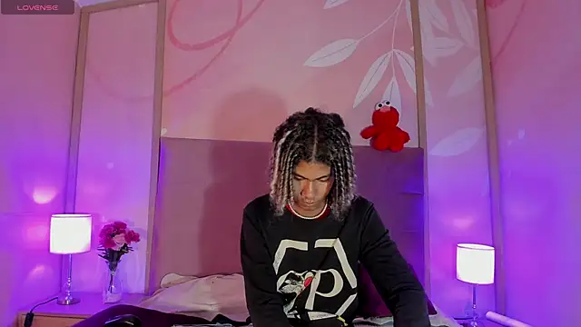 Maxim-Walker online show from February 2025 03:20:01 AM