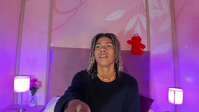 Maxim-Walker online show from March 2025 03:09:02 AM