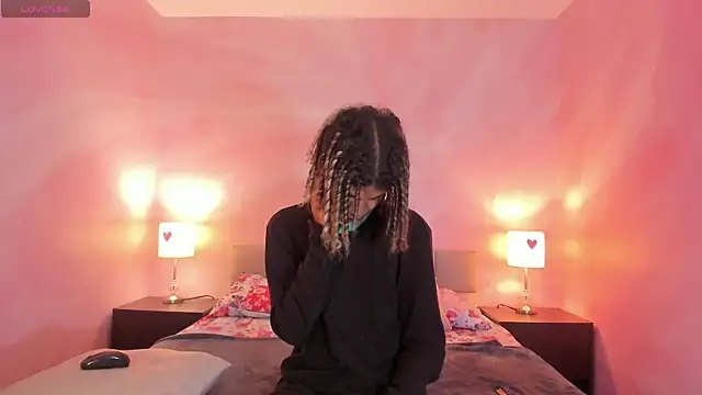 Maxim-Walker online show from March 2025 03:34:01 AM