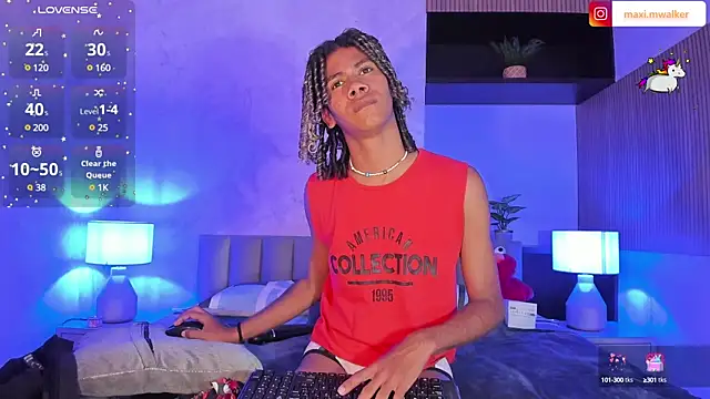 Maxim-Walker online show from March 2025 06:11:02 AM