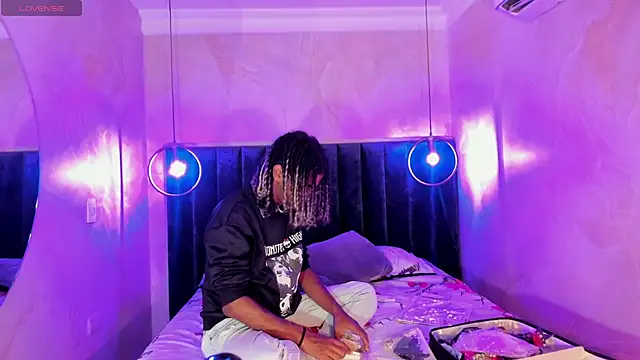 Maxim-Walker online show from September 2025 02:39:02 AM