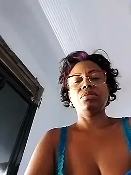 littlebrunett online show from March 2026 01:48:02 PM