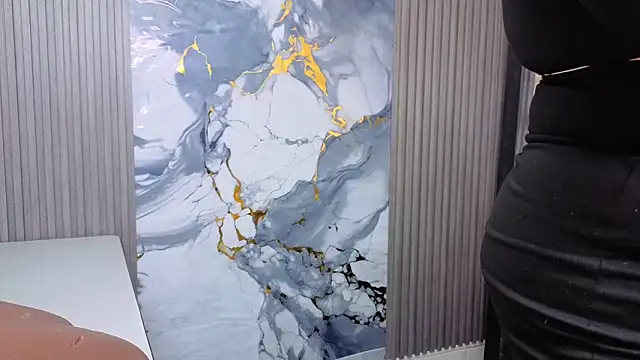 GianellaCox  online show from April 2026 01:03:02 PM