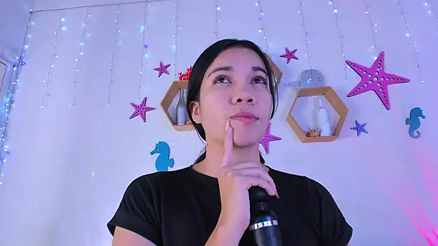 Emiily Parkerr online show from December 2025 03:00:02 AM