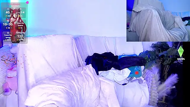 HollyDominic online show from September 2025 07:43:01 AM