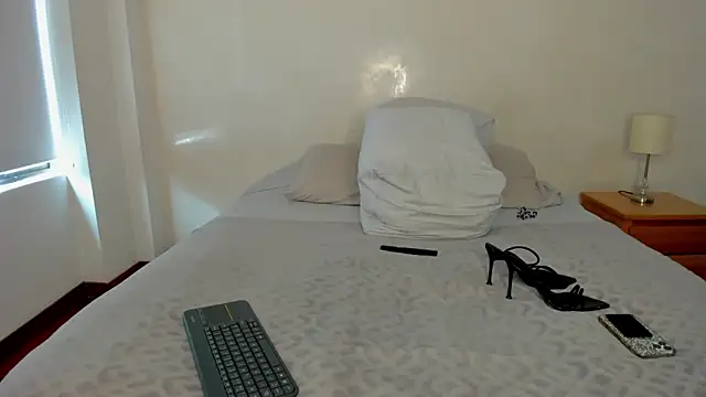 Snapshot of melisa_ferretti chatting on February 2026 06:03:01 PM melisa ferretti online show from February 2026 06:03:01 PM