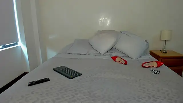 Snapshot of melisa_ferretti chatting on February 2026 06:03:01 PM melisa ferretti online show from February 2026 06:03:01 PM