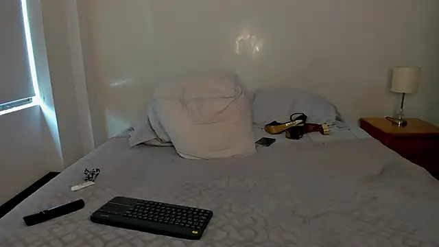 Snapshot of melisa_ferretti chatting on February 2026 06:06:02 PM melisa ferretti online show from February 2026 06:06:02 PM