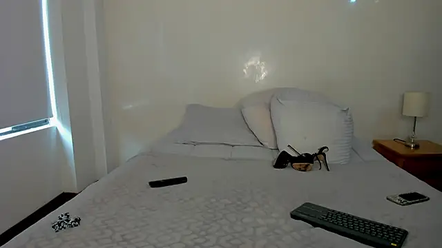 Snapshot of melisa_ferretti chatting on March 2026 06:03:01 PM melisa ferretti online show from March 2026 06:03:01 PM