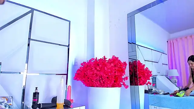 RileySweett online show from February 2025 11:52:01 AM