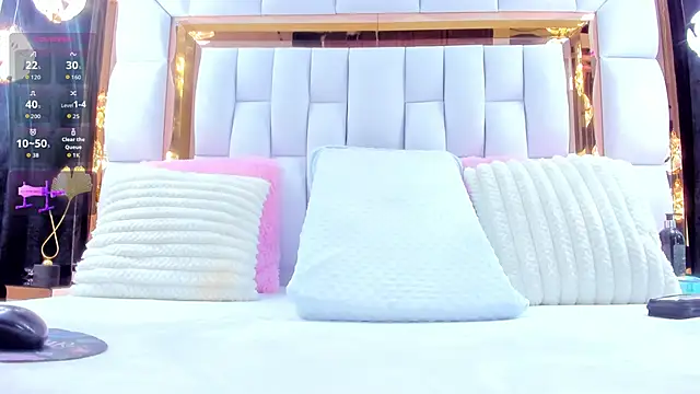 RileySweett online show from November 2025 11:43:02 AM