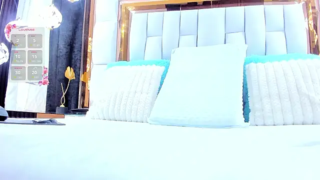 RileySweett online show from February 2026 11:44:02 AM