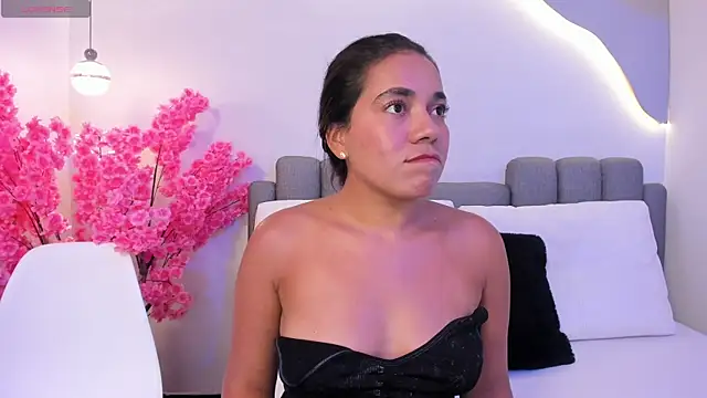 karol rivera  online show from April 2026 03:45:01 AM