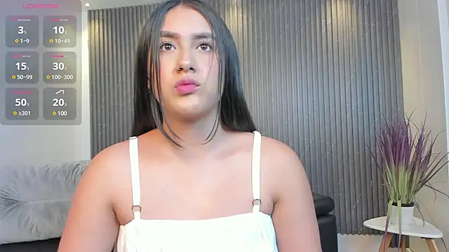 paulina sweett  online show from February 2025 12:22:01 PM