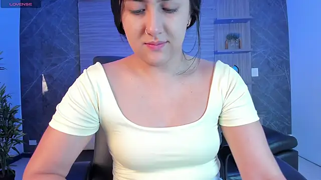 paulina sweett  online show from January 2026 10:42:02 AM