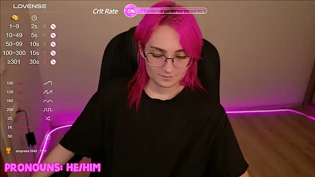 Snapshot of CuteYukiKun chatting on December 2024 12:07:02 AM CuteYukiKun online show from December 2024 12:07:02 AM