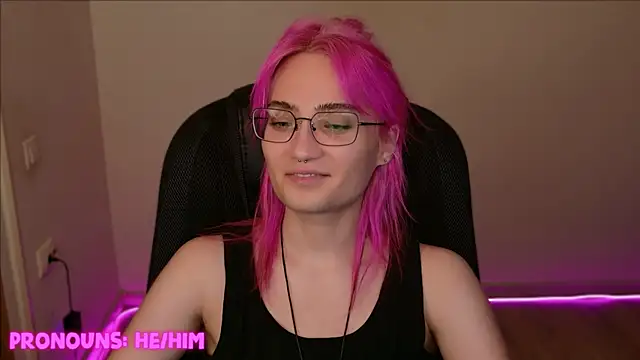 Snapshot of CuteYukiKun chatting on December 2024 10:26:02 PM CuteYukiKun online show from December 2024 10:26:02 PM