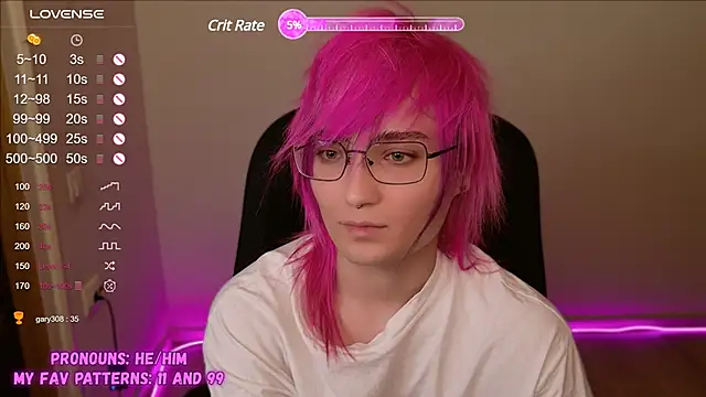 Snapshot of CuteYukiKun chatting on January 2025 10:13:02 PM CuteYukiKun online show from January 2025 10:13:02 PM