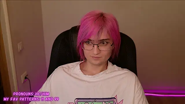 Snapshot of CuteYukiKun chatting on February 2025 10:54:01 PM CuteYukiKun online show from February 2025 10:54:01 PM