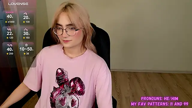 Snapshot of CuteYukiKun chatting on September 2025 09:09:02 PM CuteYukiKun online show from September 2025 09:09:02 PM