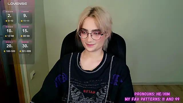 Snapshot of CuteYukiKun chatting on October 2025 01:14:02 AM CuteYukiKun online show from October 2025 01:14:02 AM