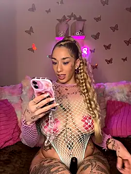 Chachou000 online show from September 2025 08:10:01 PM